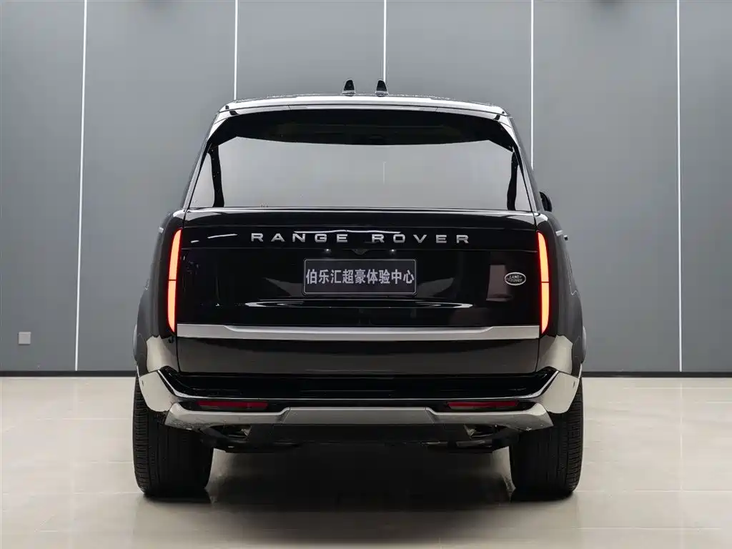 Land Rover Range Rover 2025 3.0 L6 400PS Long Wheelbase