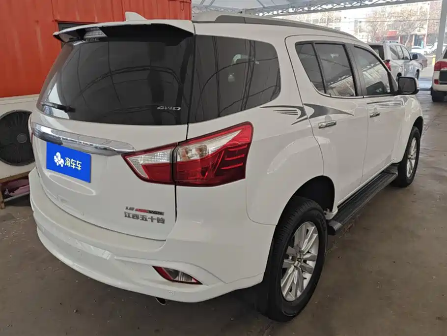 ISUZU MU X SHEPHERD RANGER