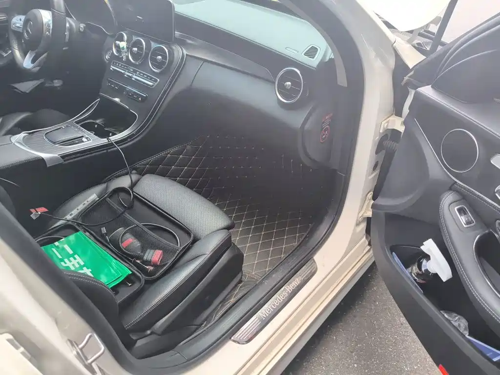 Mercedes-Benz C-Class — миниатюра 20