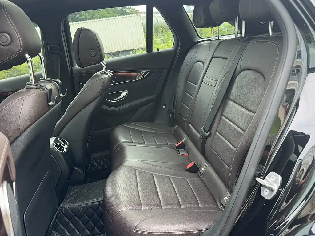 Mercedes-Benz GLC 2017 GLC 260 4MATIC