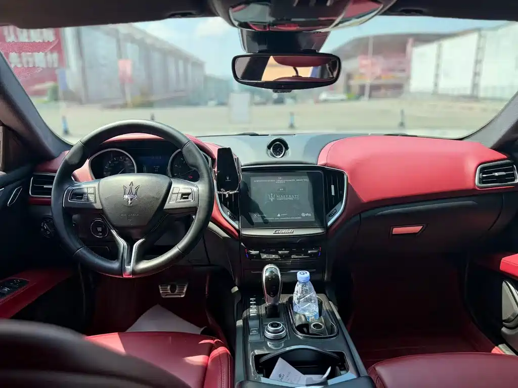 Maserati Ghibli — миниатюра 10