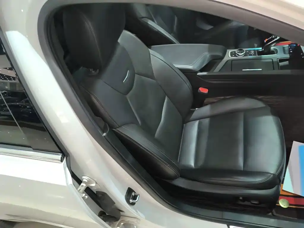 Cadillac CT5 — миниатюра 25