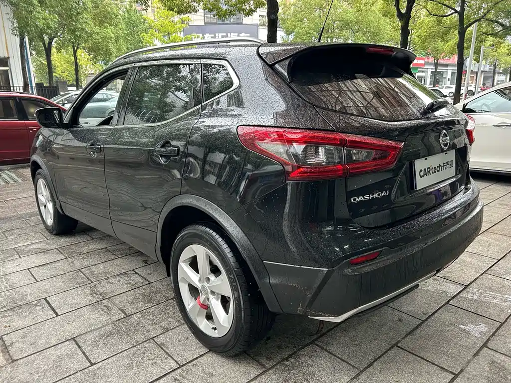 Nissan Qashqai — миниатюра 13