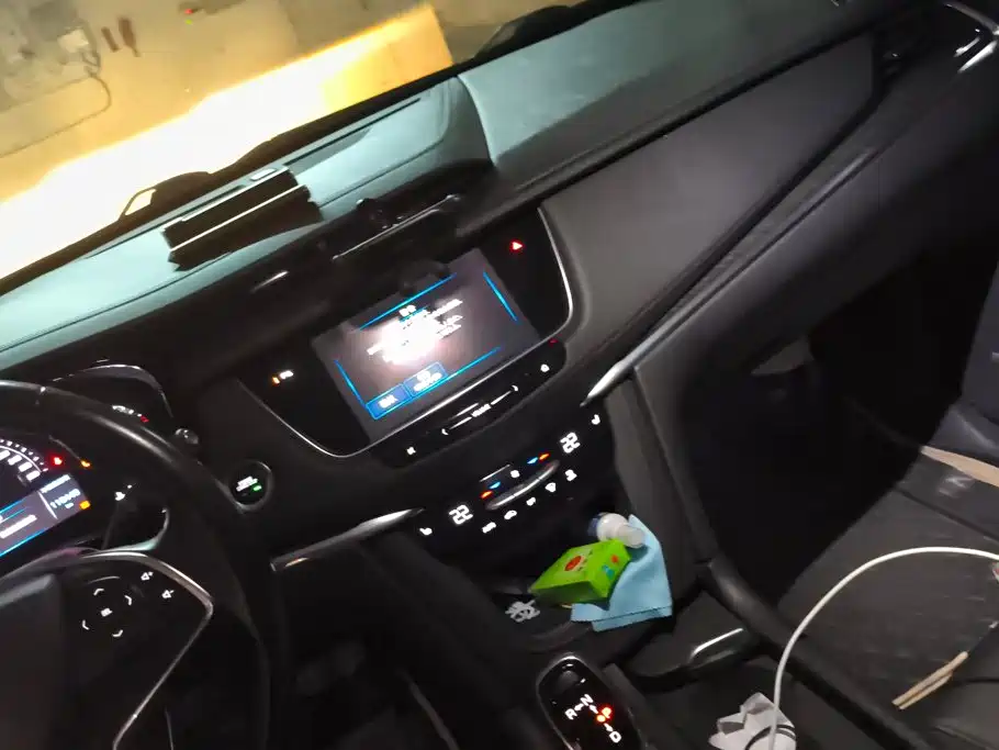 Cadillac XT5 — миниатюра 13