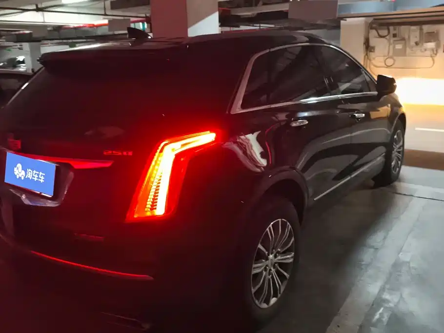 Cadillac XT5 — миниатюра 3