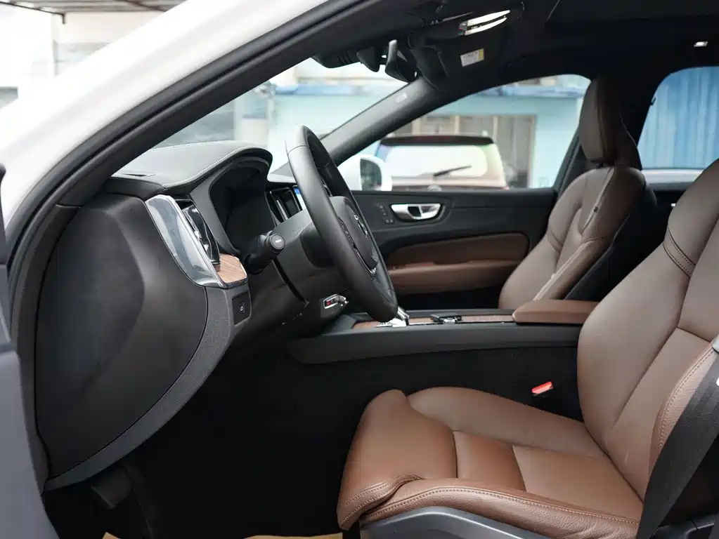 Volvo XC60 — миниатюра 21
