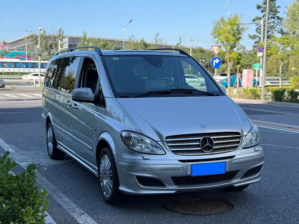 Mercedes-Benz Viano — миниатюра 26