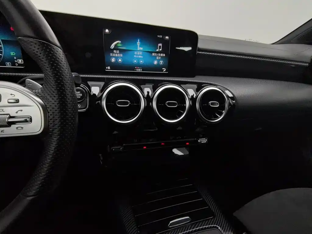 Mercedes-Benz A-Class — миниатюра 12