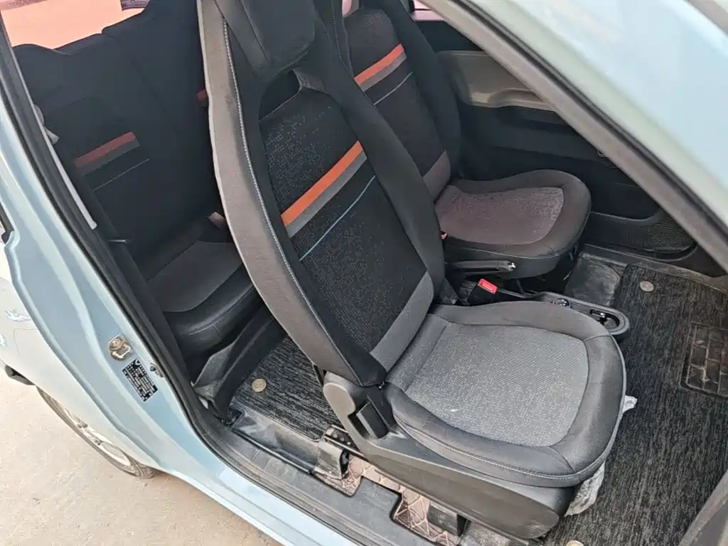 Wuling MINIEV — миниатюра 25
