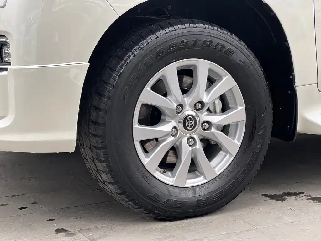 Toyota Land Cruiser — миниатюра 16