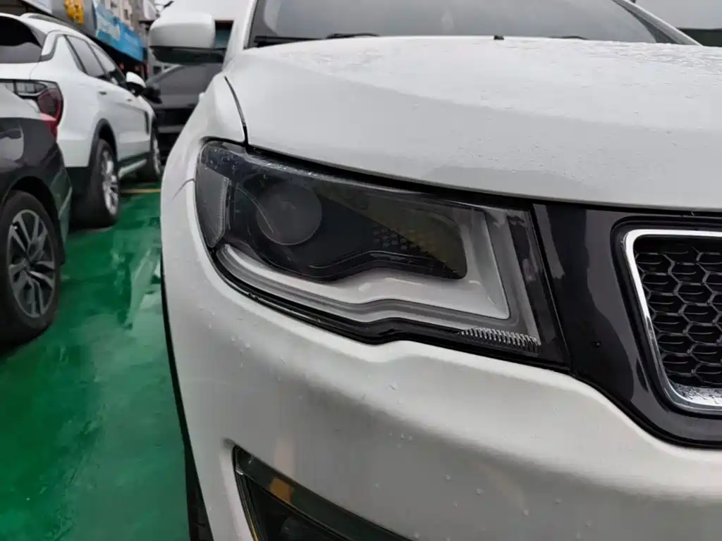Jeep Compass — миниатюра 7