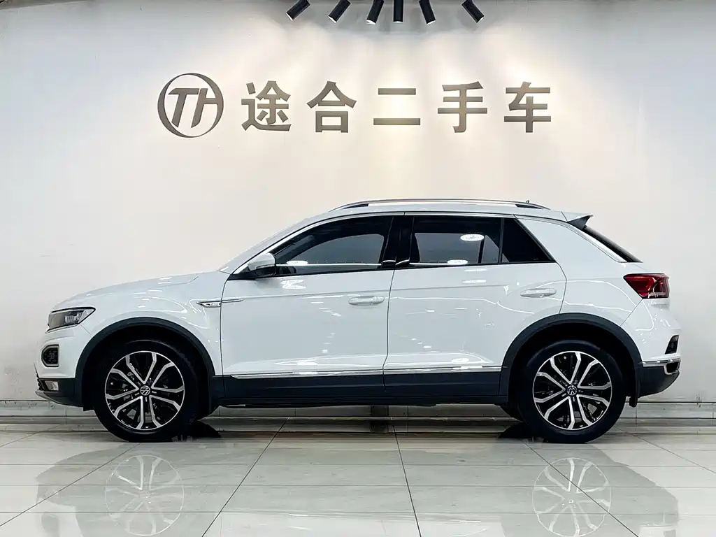 Volkswagen T-Roc — миниатюра 3