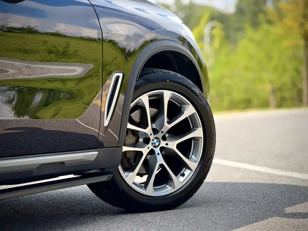BMW X5 (Import) — миниатюра 7
