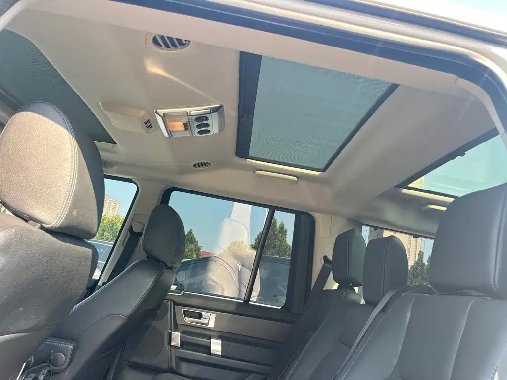 Land Rover Discovery — миниатюра 9