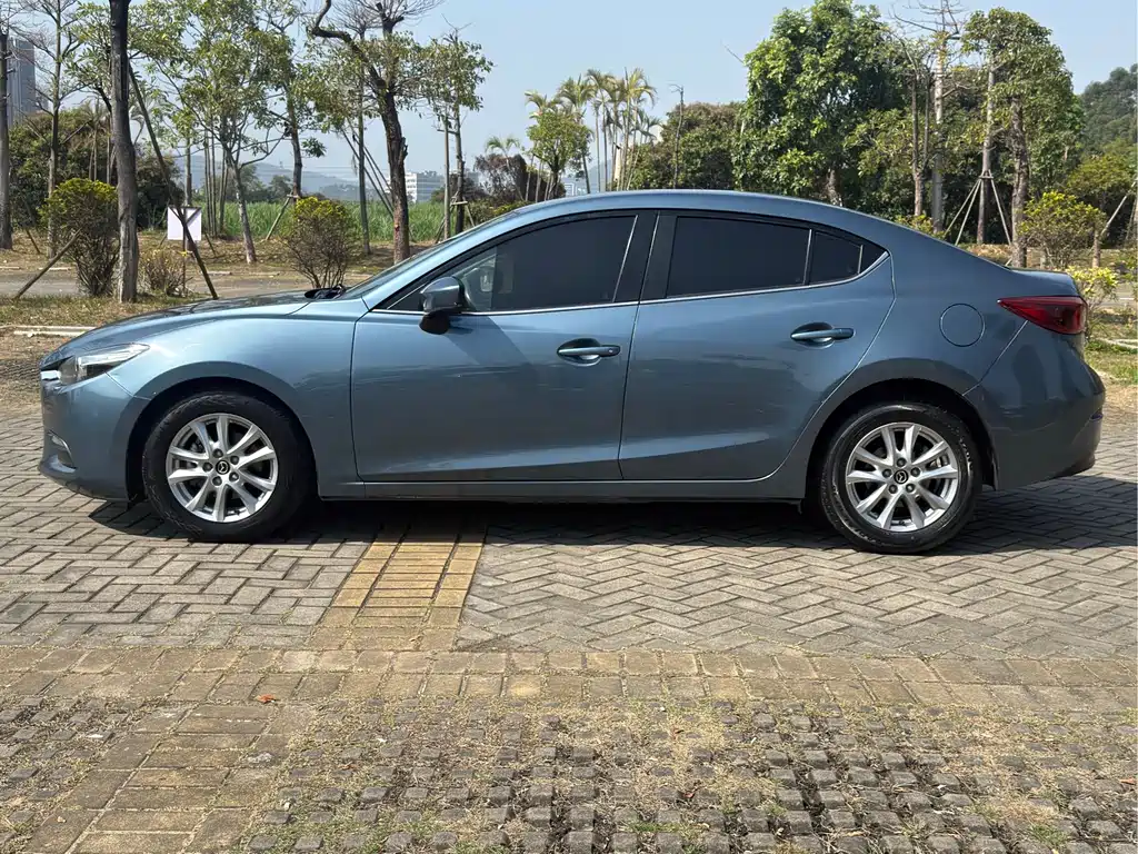 MAZDA 3 ANGKESAILA