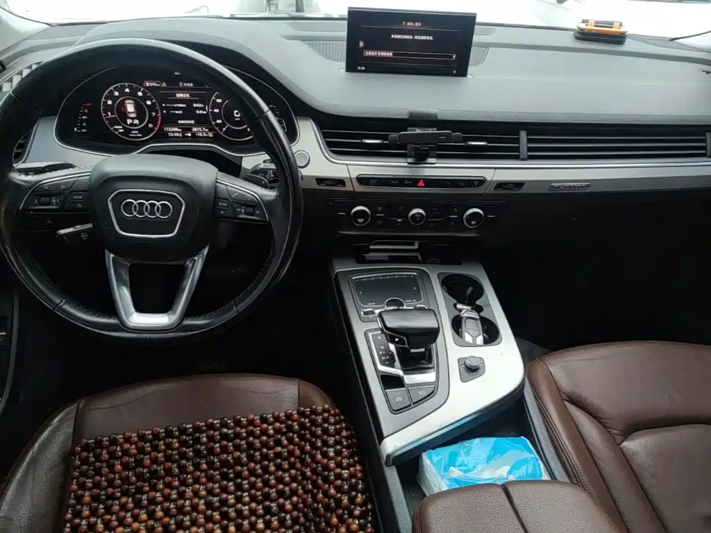 Audi Q7 — миниатюра 10