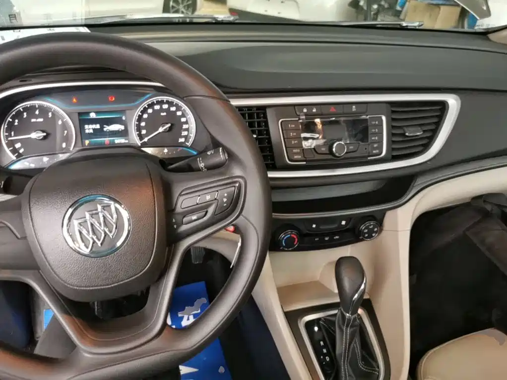 Buick Excelle — миниатюра 10