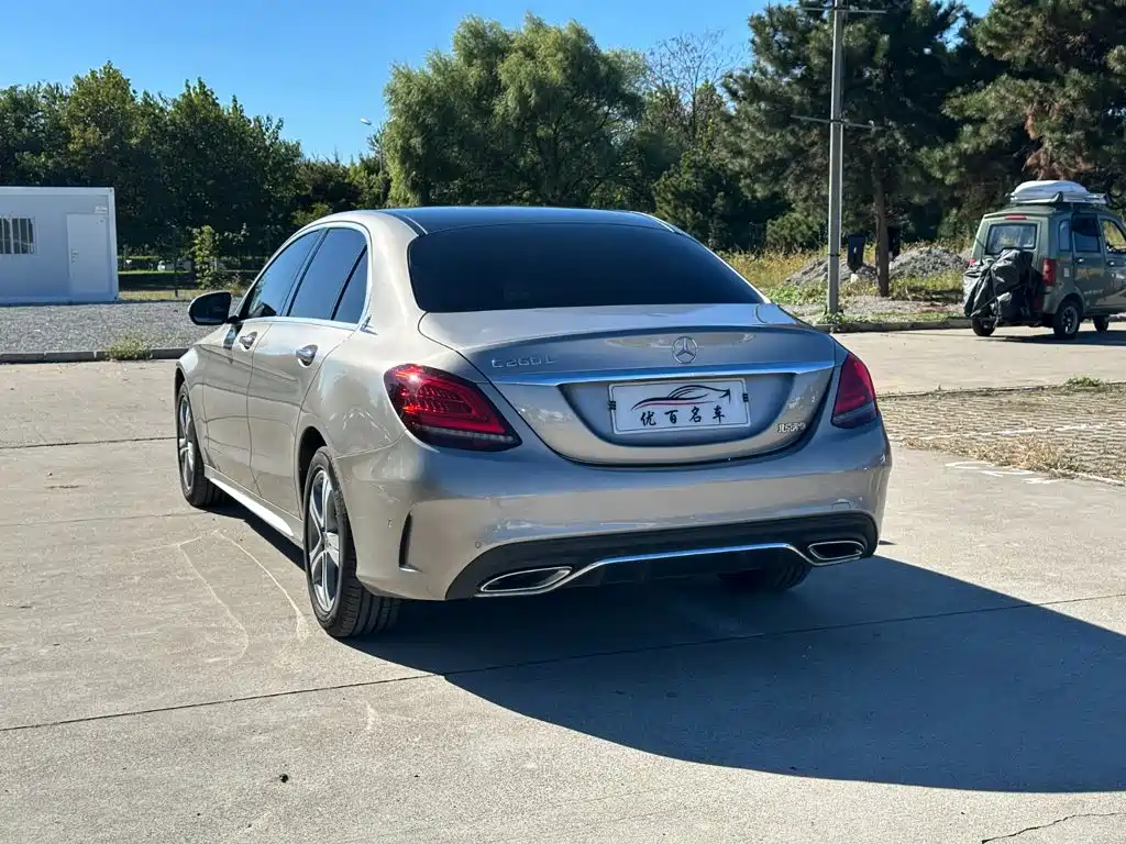 Mercedes-Benz C-Class — миниатюра 4