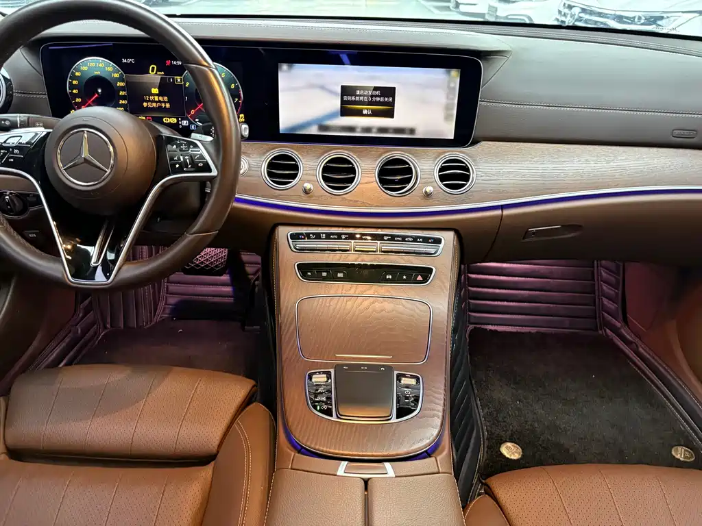 Mercedes-Benz E-Class — миниатюра 9