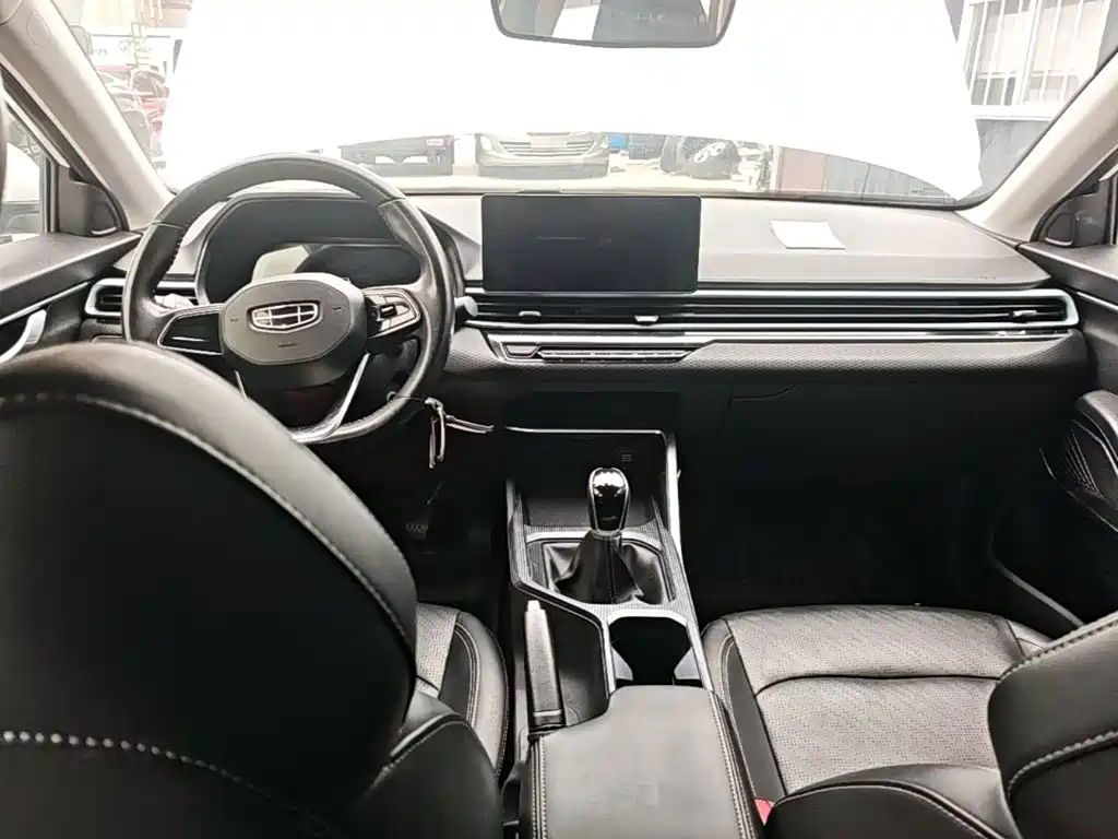 Geely Emgrand — миниатюра 10