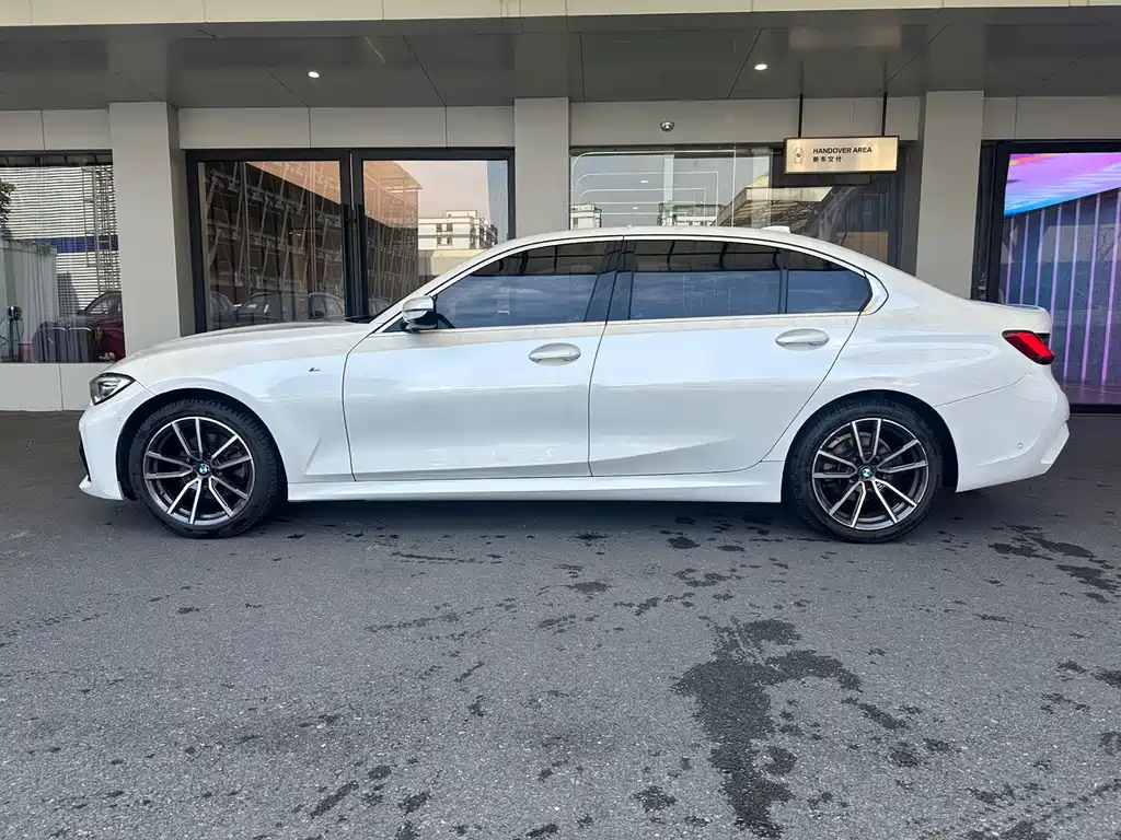 BMW 3 Series — миниатюра 5