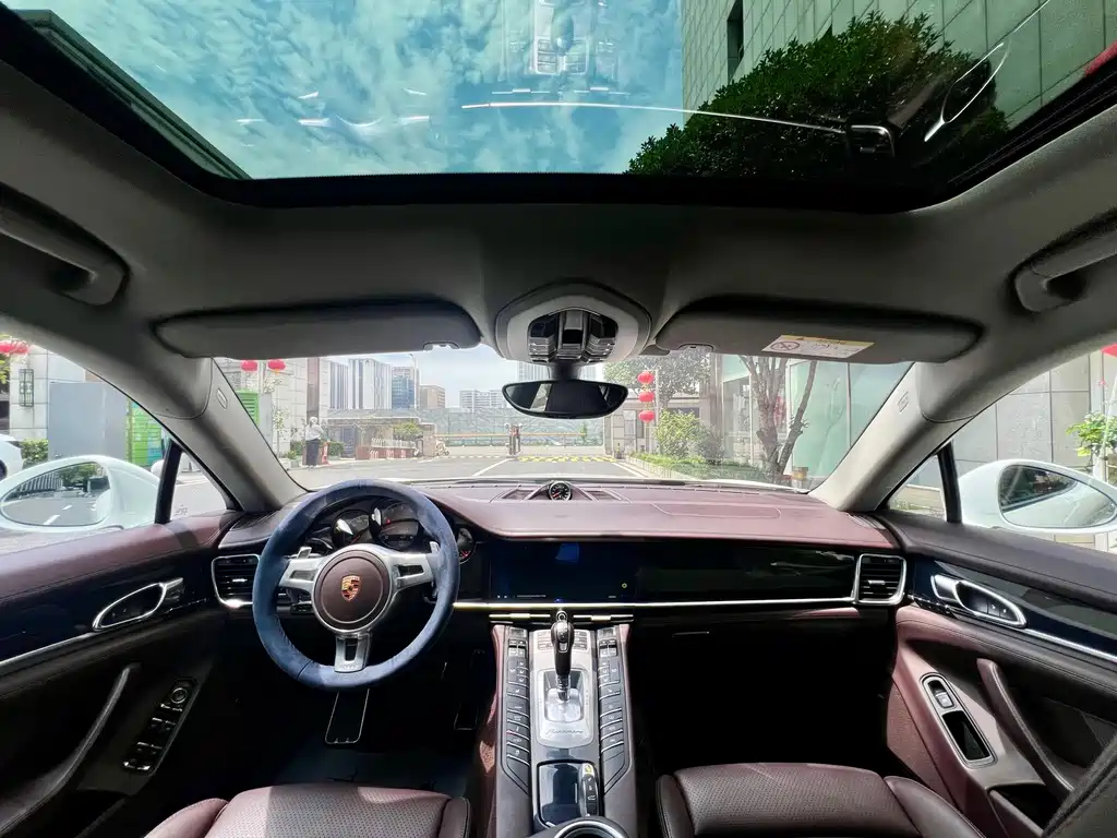 Porsche Panamera — миниатюра 18