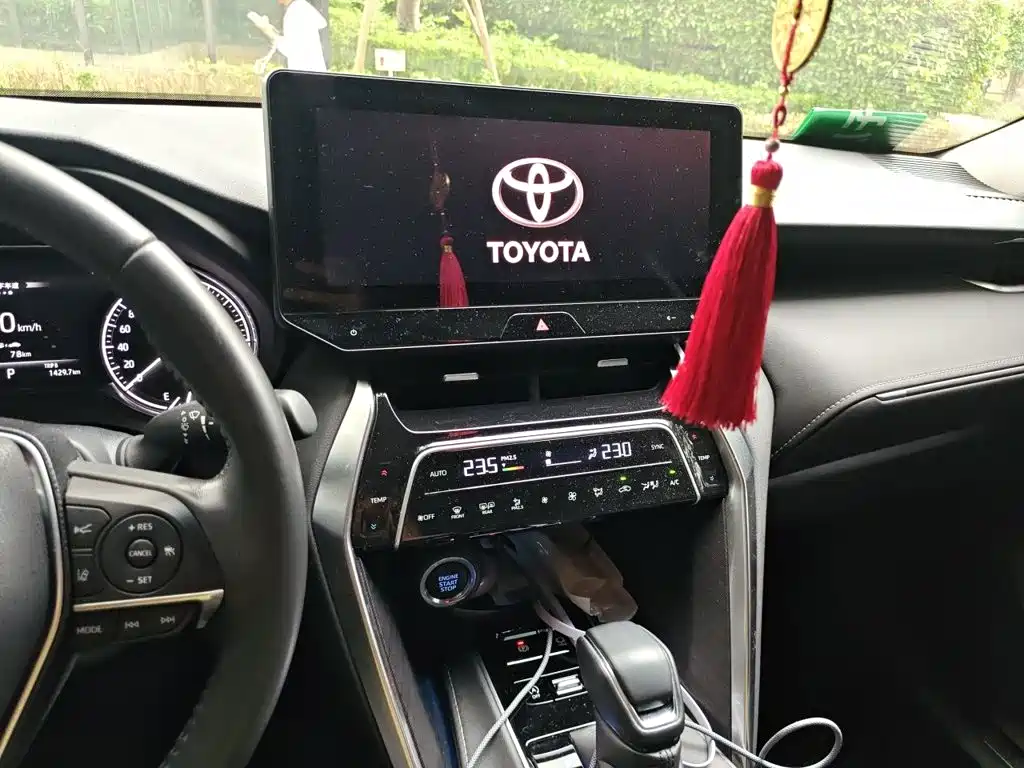 Toyota Harrier — миниатюра 9