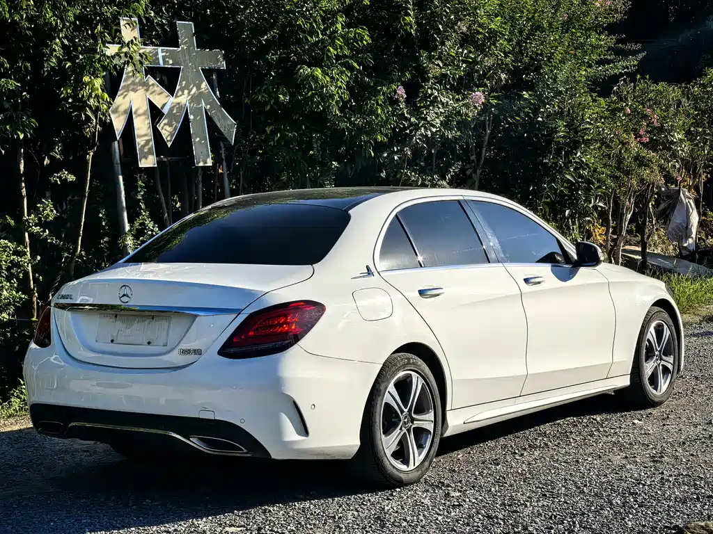 Mercedes-Benz C-Class — миниатюра 4
