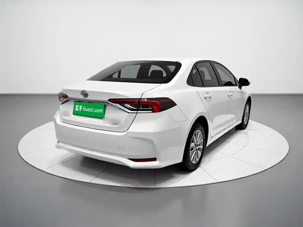 Toyota Corolla — миниатюра 6
