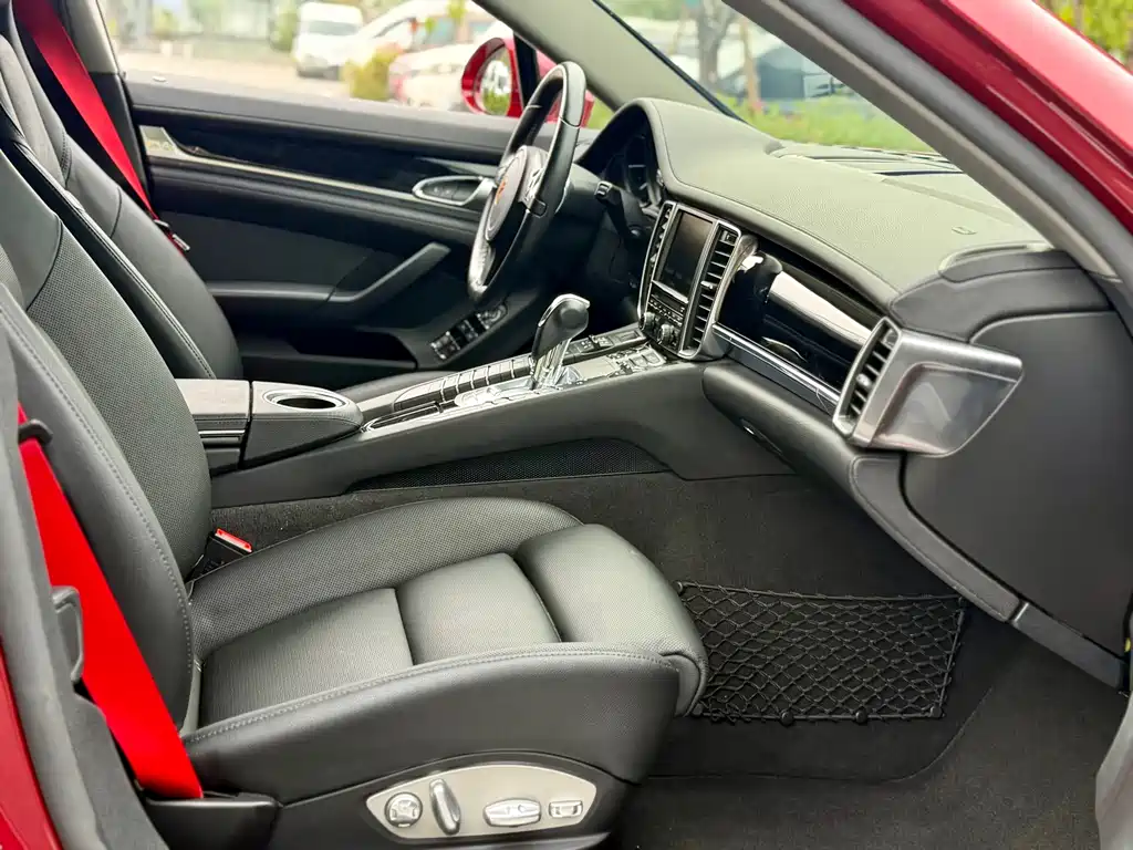 Porsche Panamera — миниатюра 6