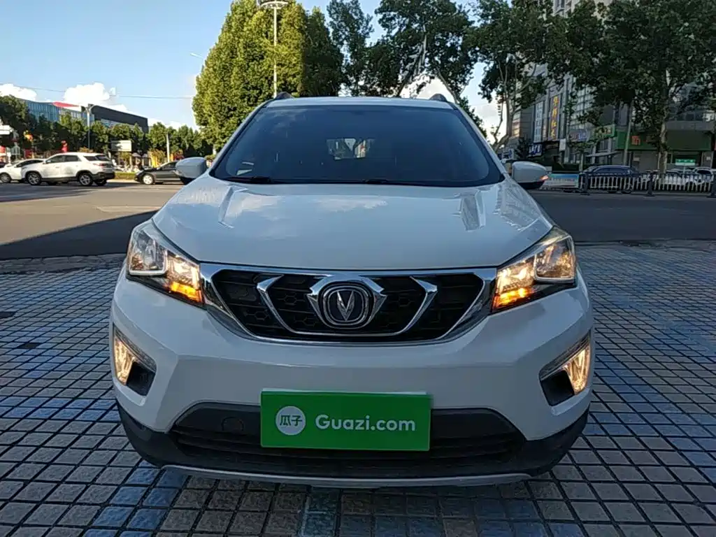 Changan CS15 — миниатюра 3