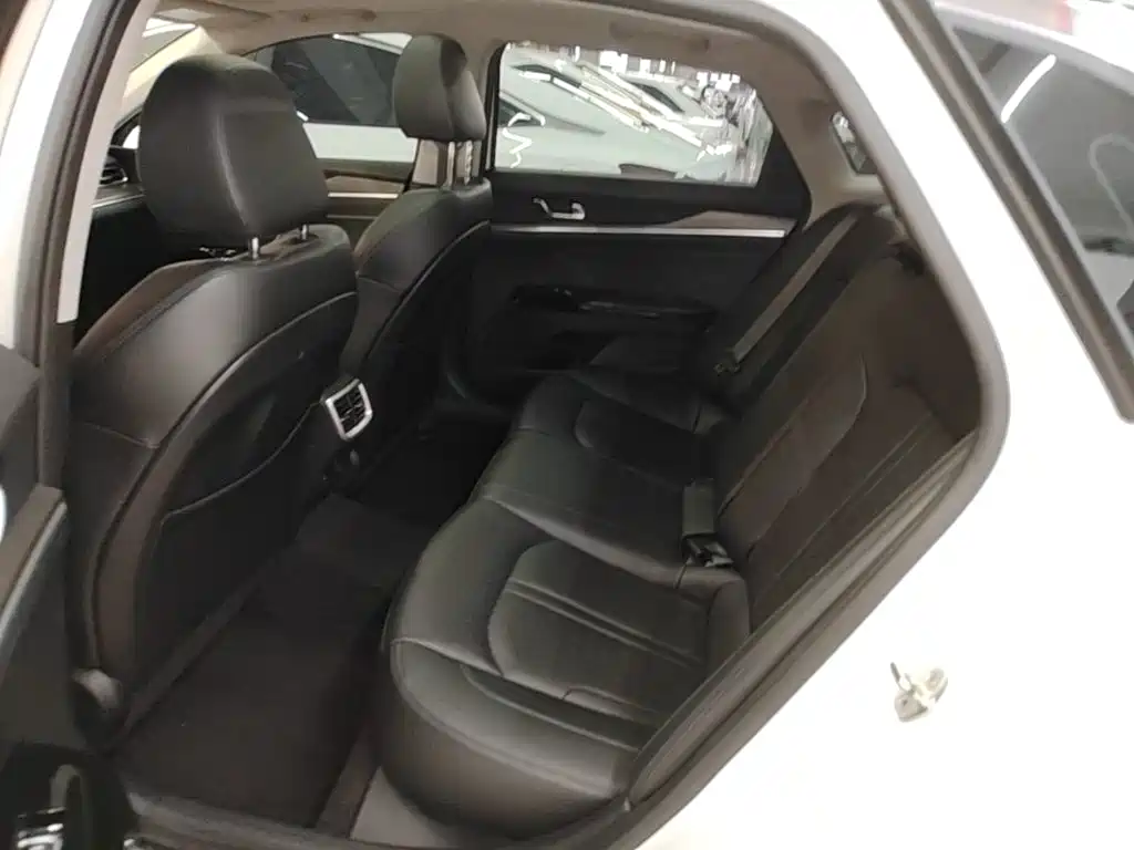 Kia K5 — миниатюра 17