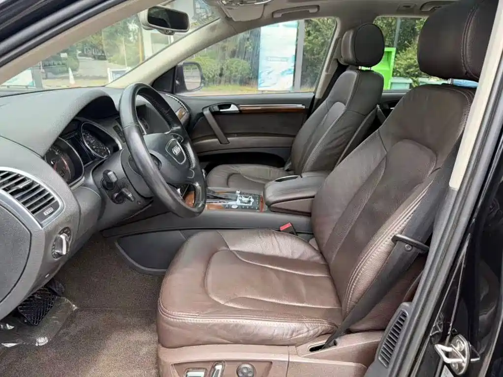 Audi Q7 — миниатюра 7