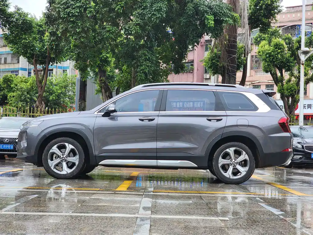 Hyundai Santa Fe — миниатюра 4