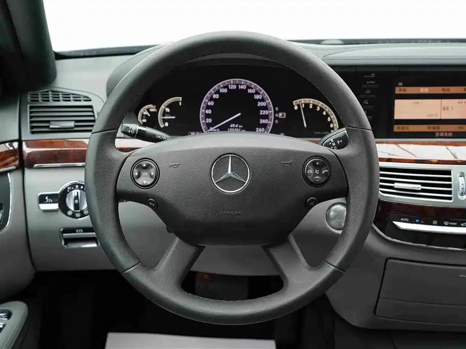 Mercedes-Benz S-Class — миниатюра 26