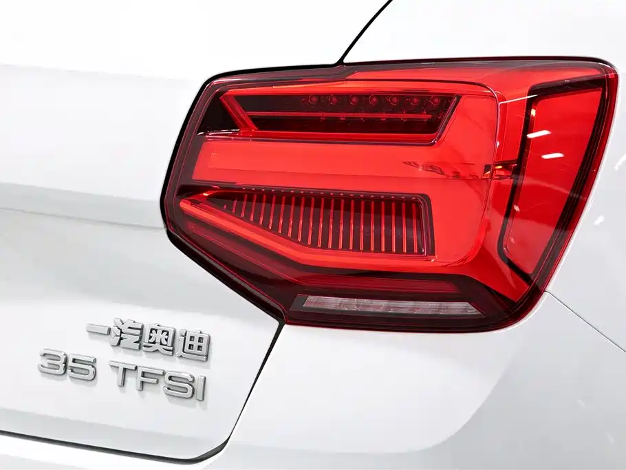 Audi Q2L — миниатюра 16