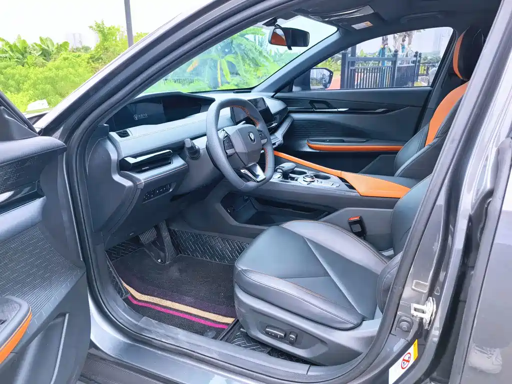 Changan UNI-V iDD — миниатюра 7