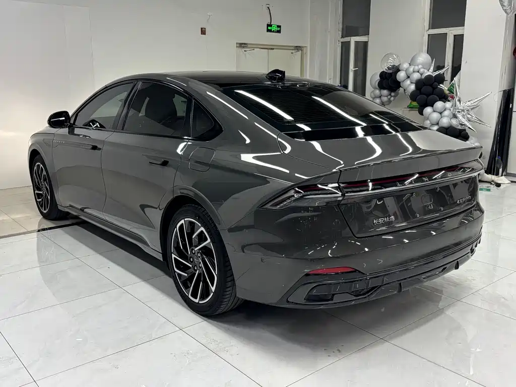 Lincoln Z — миниатюра 6