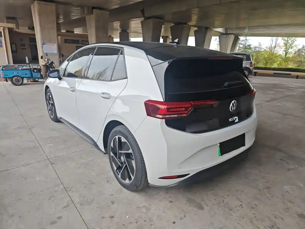 Volkswagen ID.3 — миниатюра 5