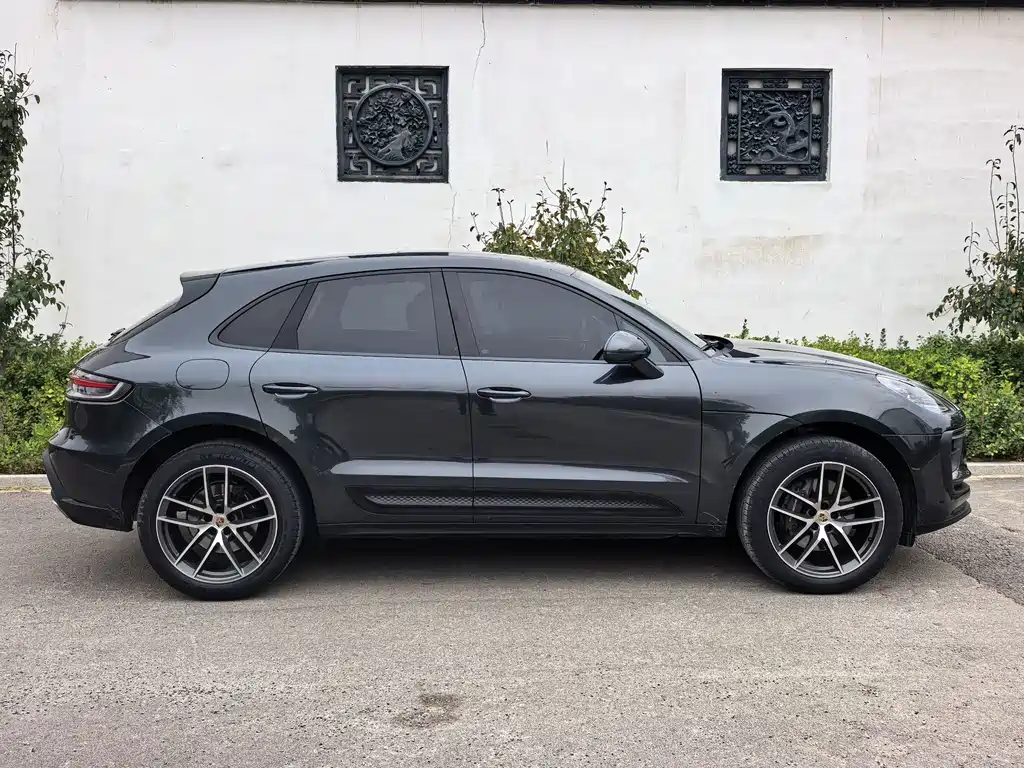 Porsche Macan — миниатюра 13