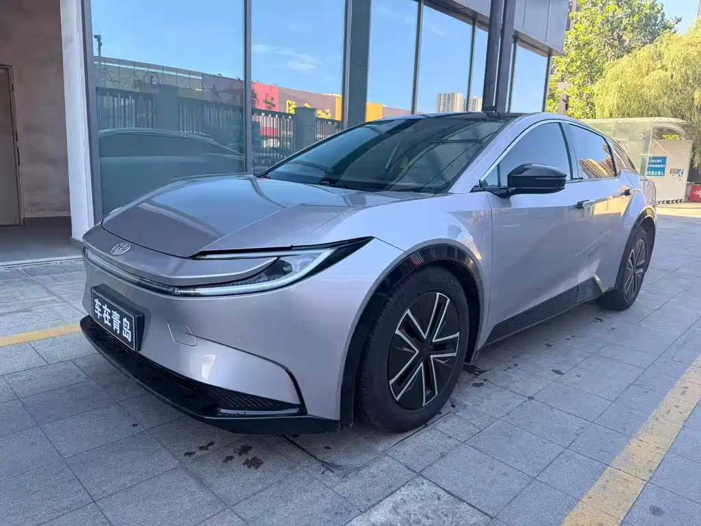 Toyota bZ5 — миниатюра 2