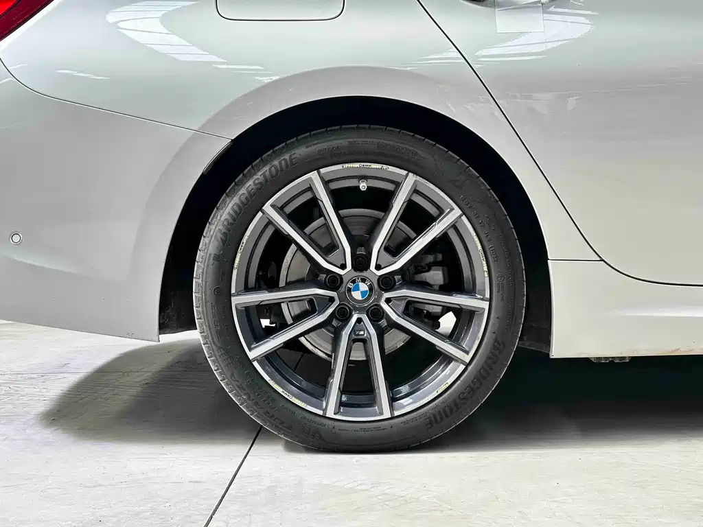 BMW 3 Series — миниатюра 28