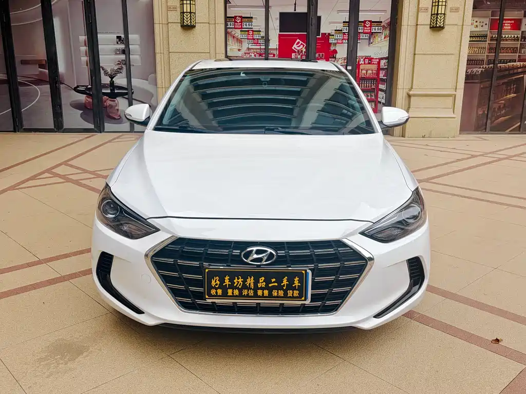 Hyundai Elantra — миниатюра 2