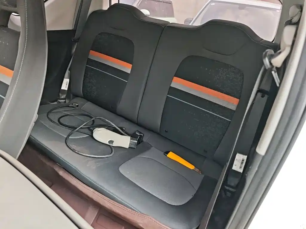 Wuling MINIEV — миниатюра 17