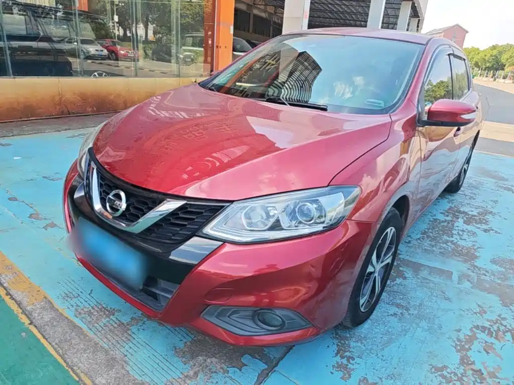 Nissan Tiida