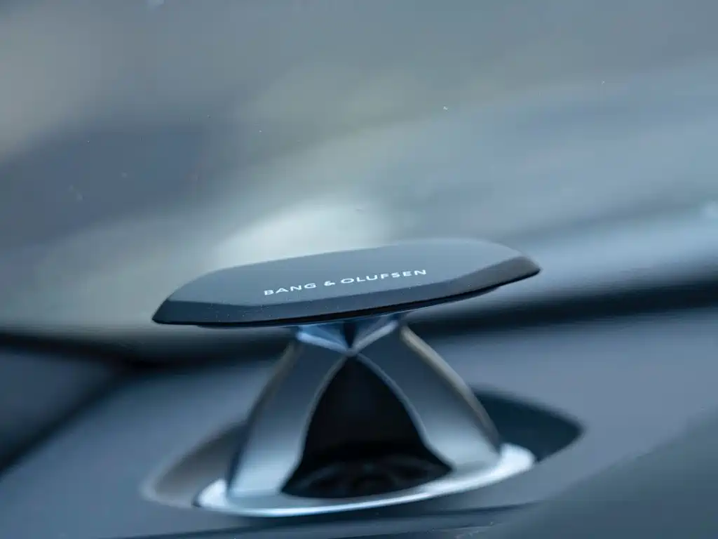 Lamborghini Urus — миниатюра 16