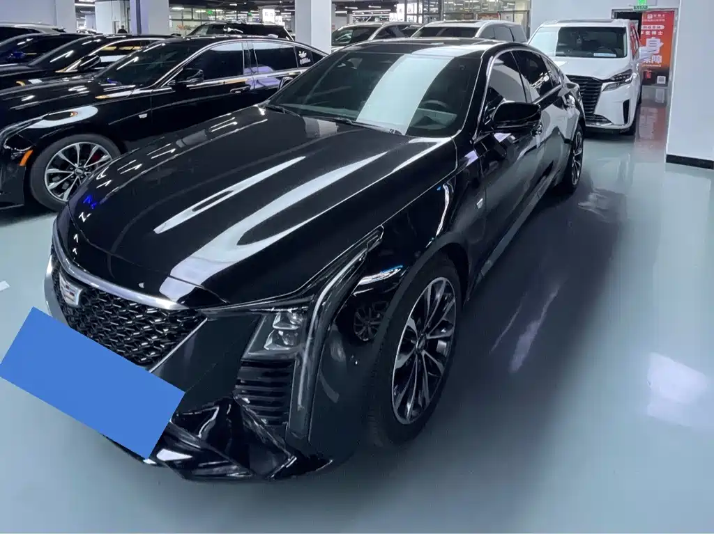 Cadillac CT5 — фото 1