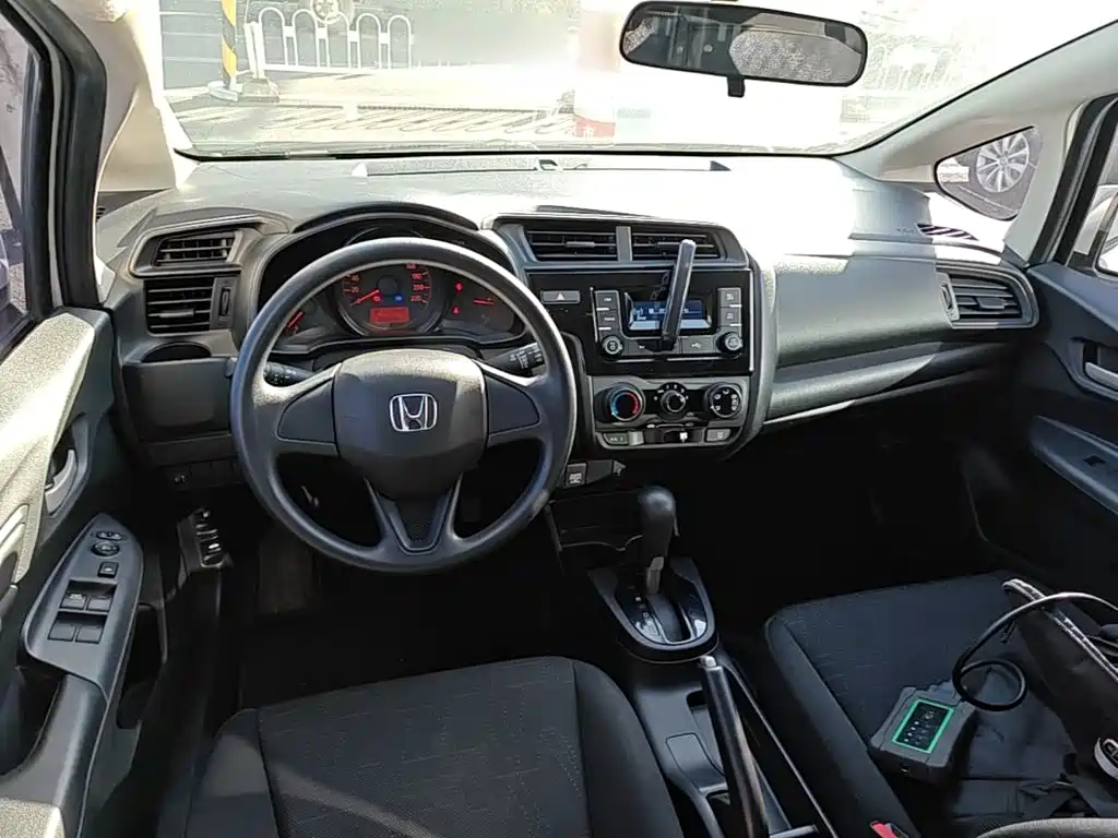 Honda Fit — миниатюра 10