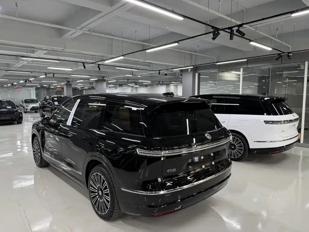 NIO ES8 — миниатюра 10
