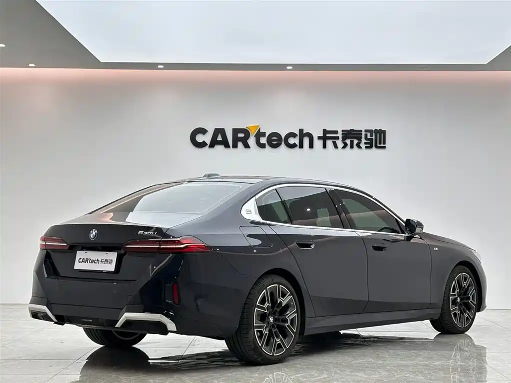 BMW 5 Series 5 2025 530Li Premium M Sport